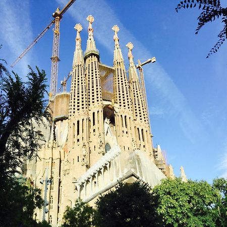 Apartment Bright Sagrada Familia Barselona Dış mekan fotoğraf
