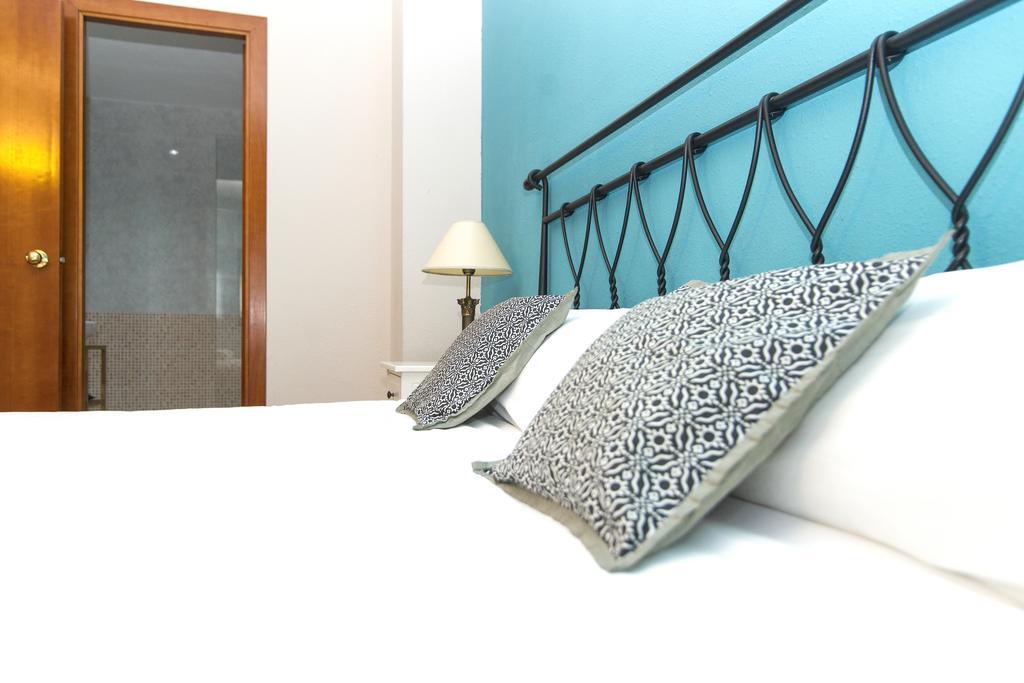 Apartment Bright Sagrada Familia Barselona Oda fotoğraf